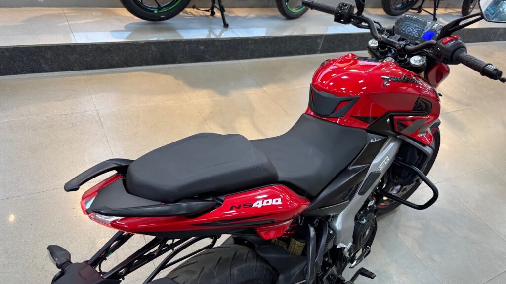 Bajaj New Model Bike: बजाज की नई 125CC बाइक ने यामाहा की छुट्टी कर दी मिलेगा 70KM का माइलेज